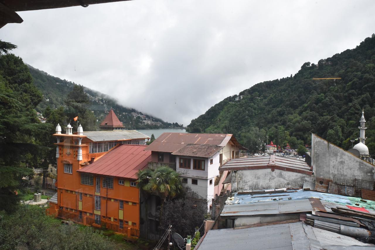 Hotel Skylark Nainital Exteriör bild